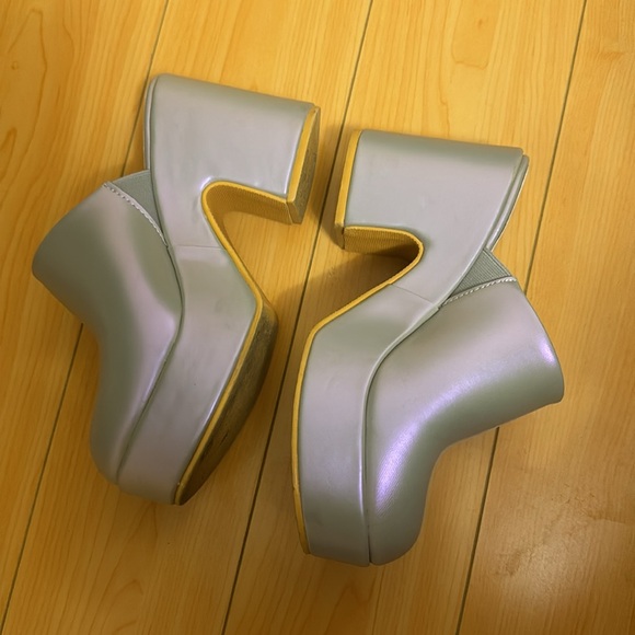 Beach By Matisse Jayde Platform Clog - Picture 4 of 4